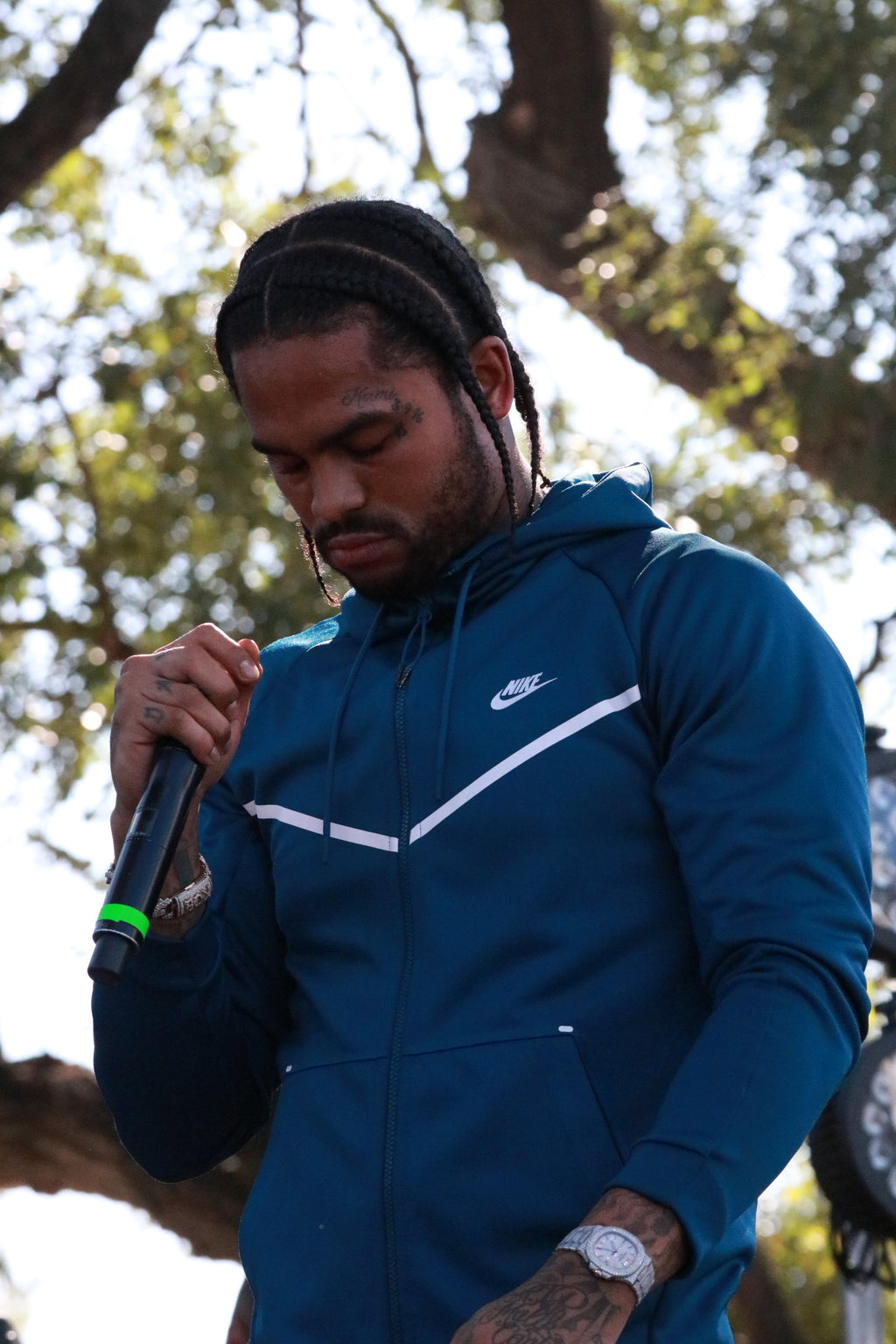 A visual by Lukey Lenz - SwanoDown