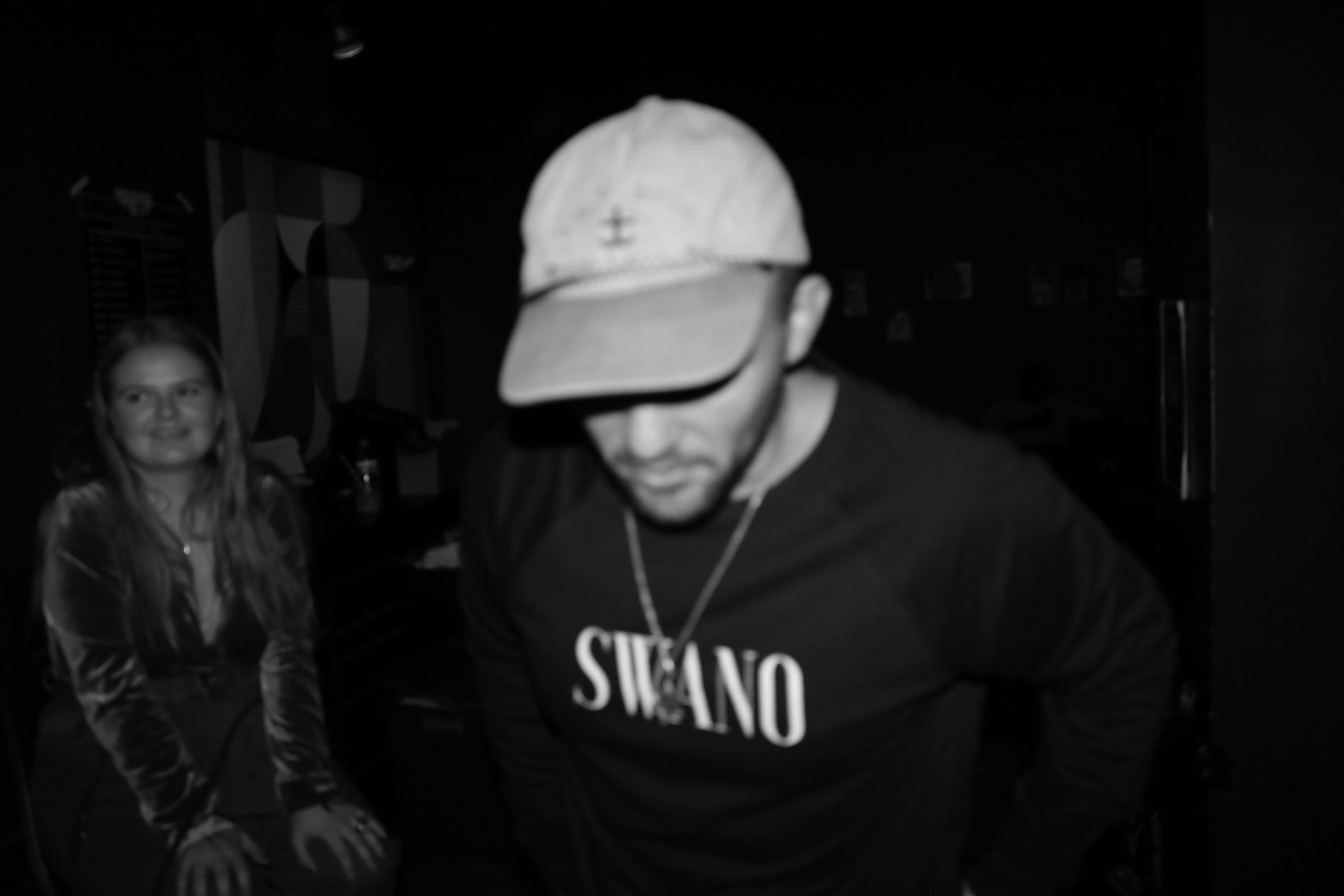 Swano Sweatshirt - SwanoDown